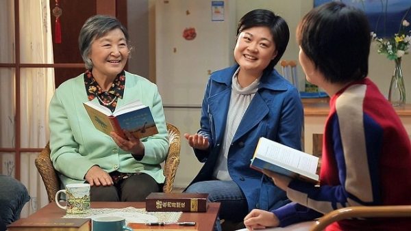 ယုံကြည်ခြင်း သက်သေခံချက်- ဘုရားသခင်အပေါ် မှီခိုပြီးနောက်တွင် အသက်ကြီးသူ အမျိုးသမီးတစ်ဦး၏ အသည်းရေဖျဉ်းစွဲခြင်းက အံ့သြဖွယ်ရာ ပျောက်ကင်းသည်